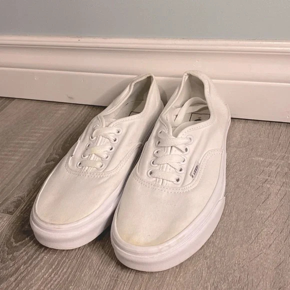 Vans - Picture 2 of 4